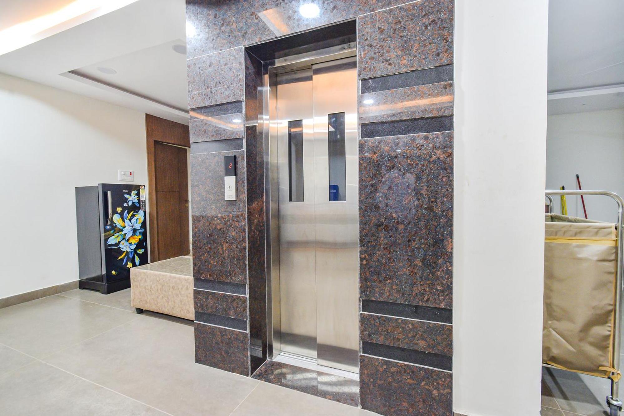 Fabhotel Seri - Nr Kims Hospital, Gachibowli Хидерабад Екстериор снимка