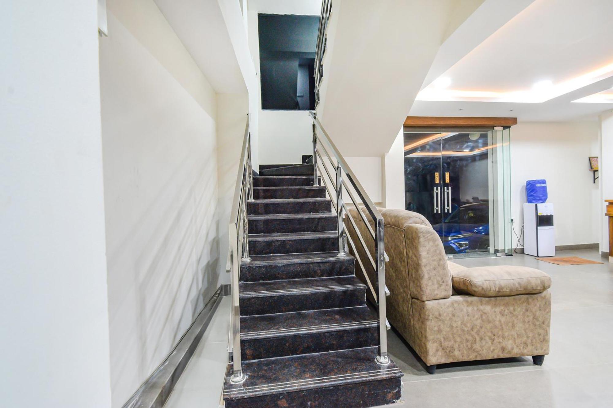 Fabhotel Seri - Nr Kims Hospital, Gachibowli Хидерабад Екстериор снимка
